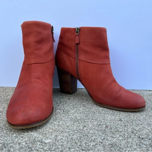 Cole Haan Nikeair Booties Women's size 8.5 Orange Heeled Ankle Boots Cassidy - Picture 2 of 8